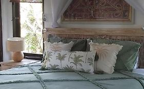 Villa Gede Batulumbang